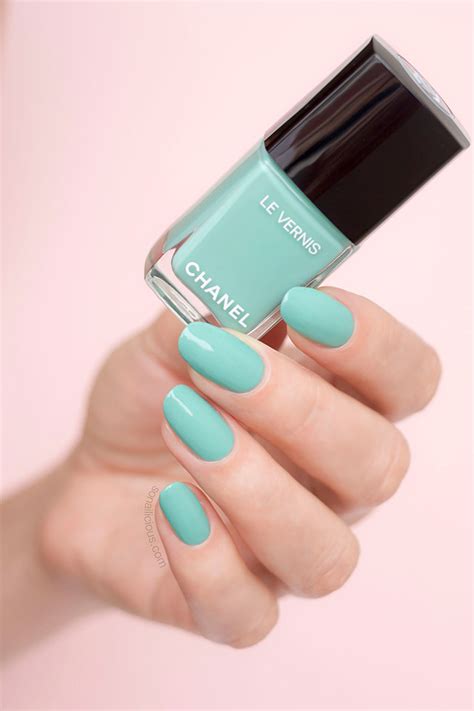 chanel verde pastello|The 10 Best Chanel Nail Colours of All Time .